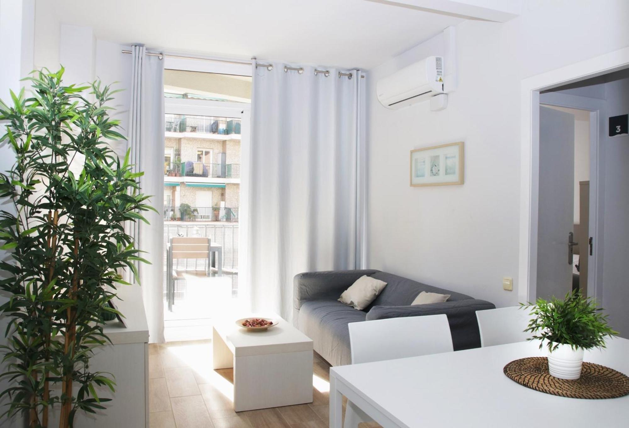 Sant Jordi Apartments Sagrada Familia Barcelona Luaran gambar